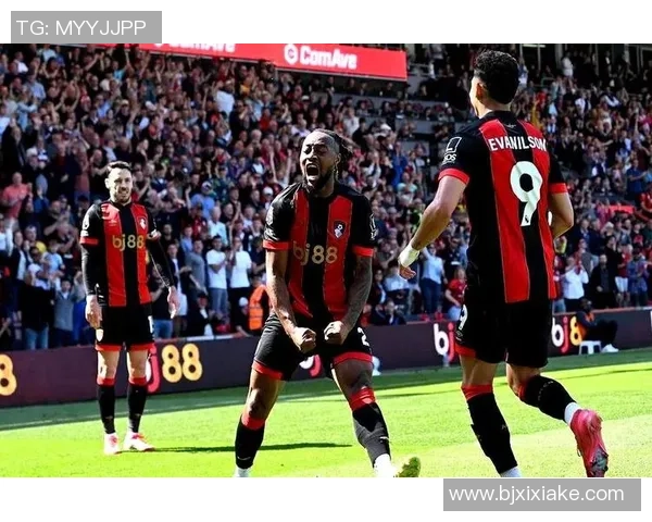 国王杯精彩对决利物浦大胜那不勒斯四球狂潮引爆全场激情