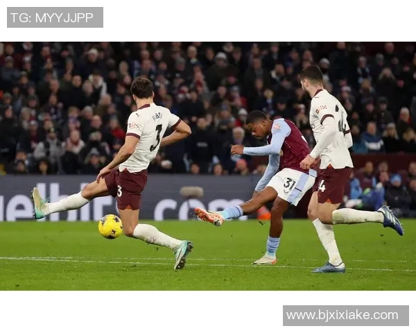 西甲经典对决曼城与波尔图平局点球大战引发全场热议