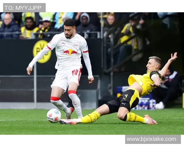 足总杯激战：多特蒙德与莱比锡平局红牌事件引发全场热议